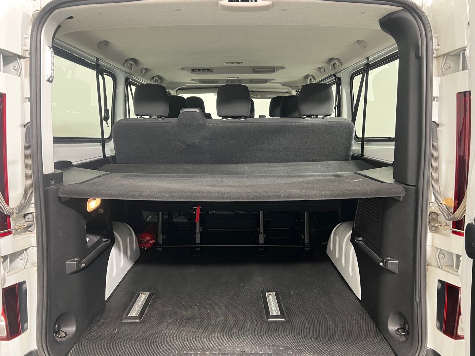 Renault Trafic 2.0 DCI GRAND EQUIL. - 3 godine jamstva, fotografija 11