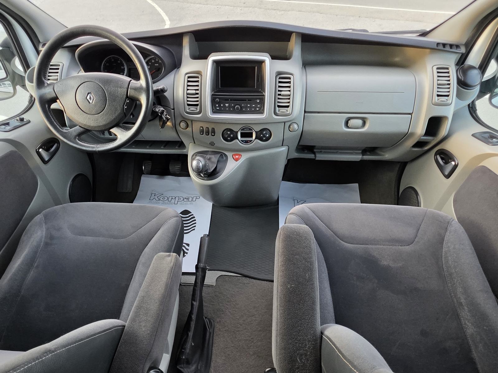 Renault Trafic 2.0 dCi PASSENGER, 8 SJEDALA, MOGUČNOST BRZOG KREDITA, fotografija 13
