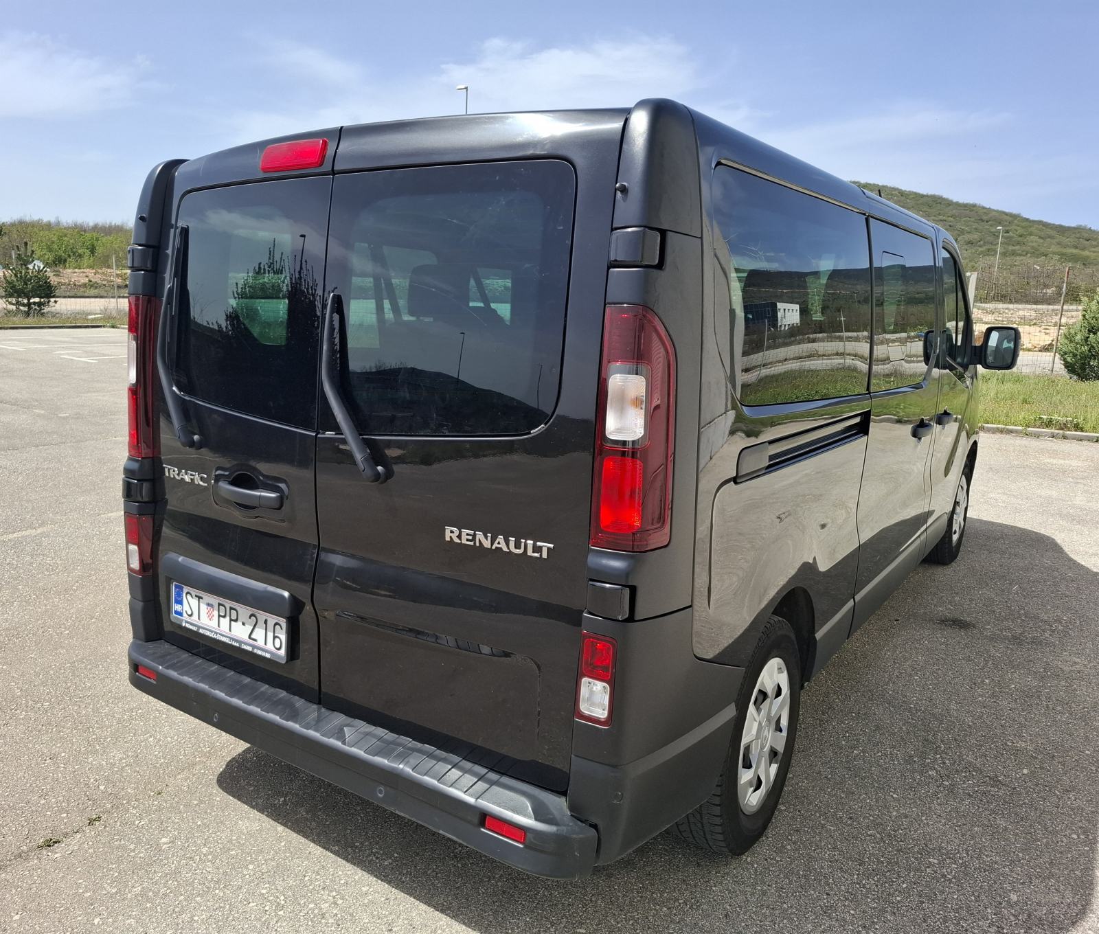 Renault Trafic 2,0 dCi, fotografija 3