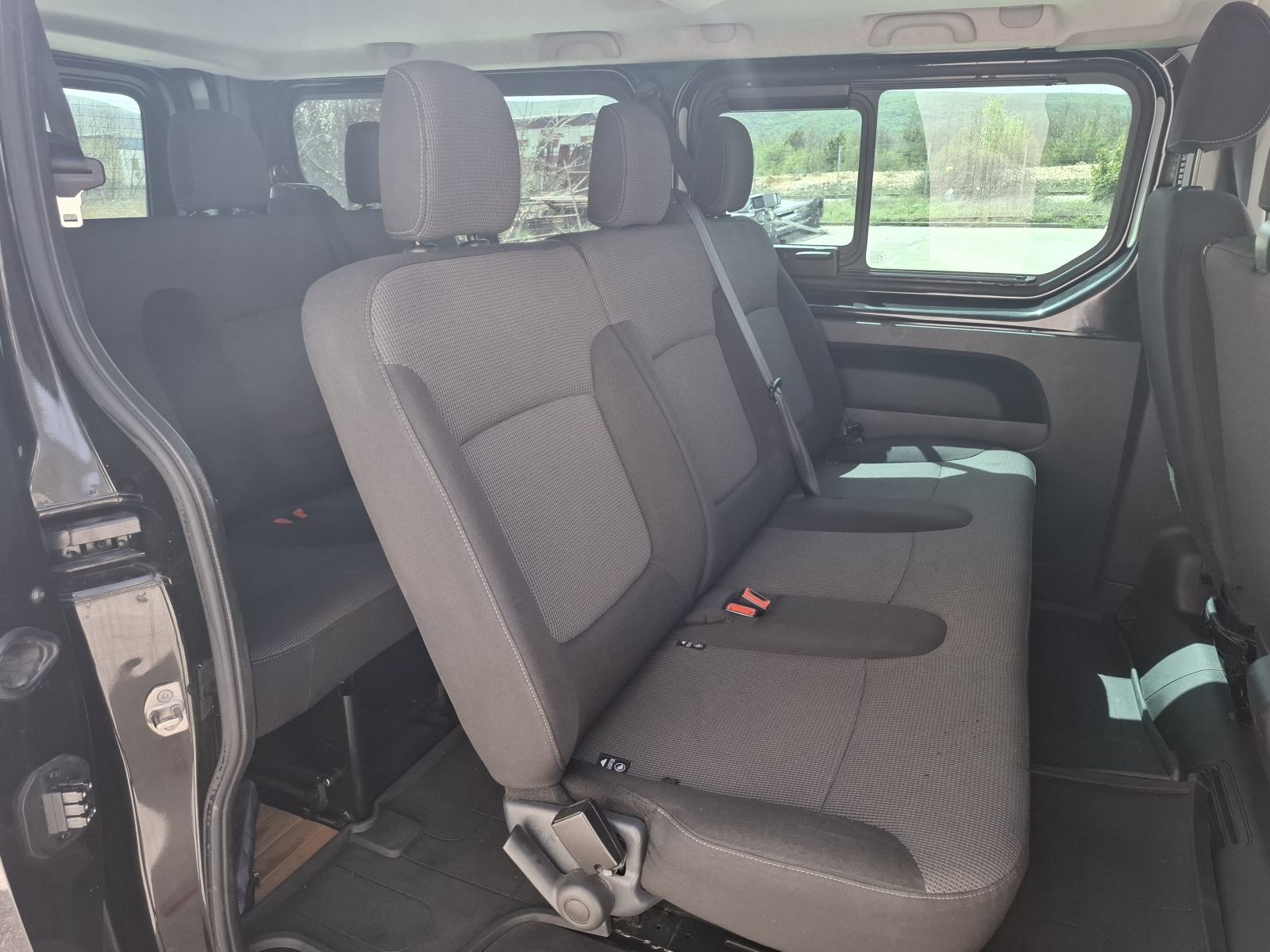 Renault Trafic 2,0 dCi, fotografija 12