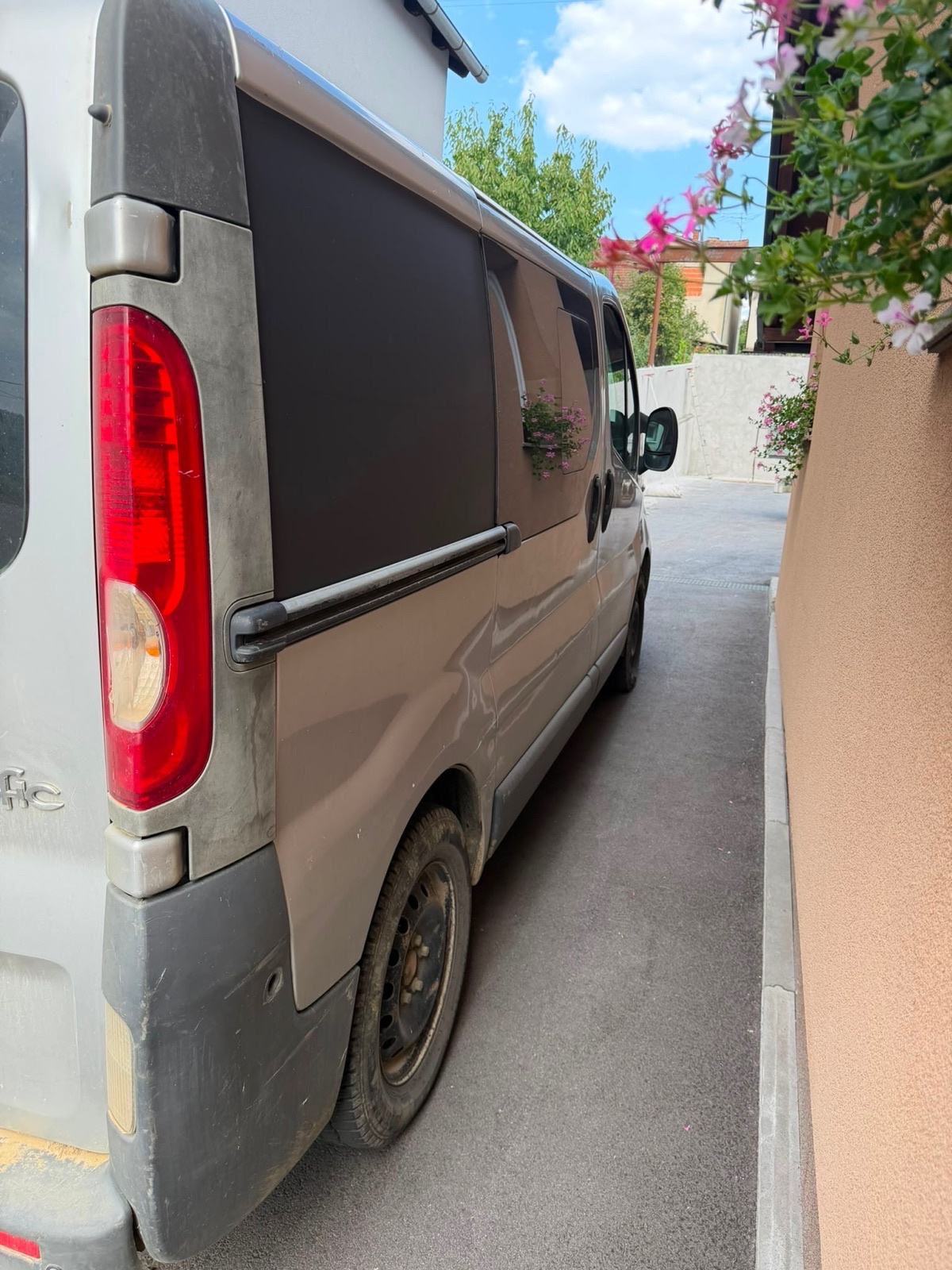 Renault Trafic 2,5 dCi, fotografija 4