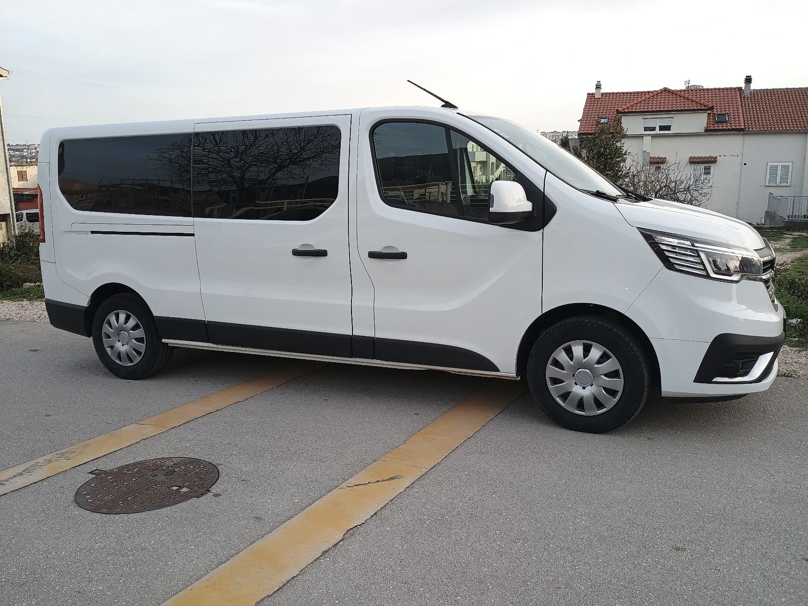Renault Trafic dCi registriran godinu dana, fotografija 4