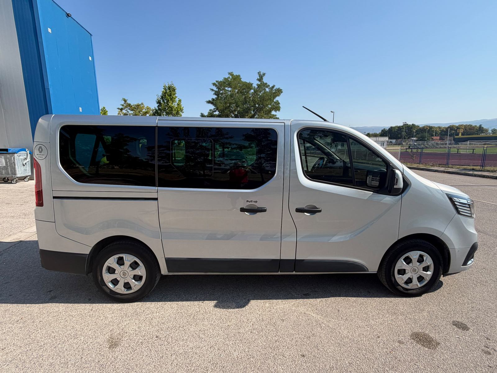 Renault Trafic 2.0dCi 8+1 2022g, fotografija 7