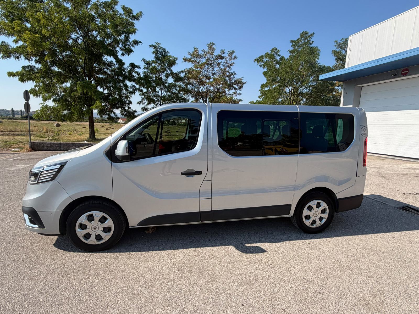 Renault Trafic 2.0dCi 8+1 2022g, fotografija 14
