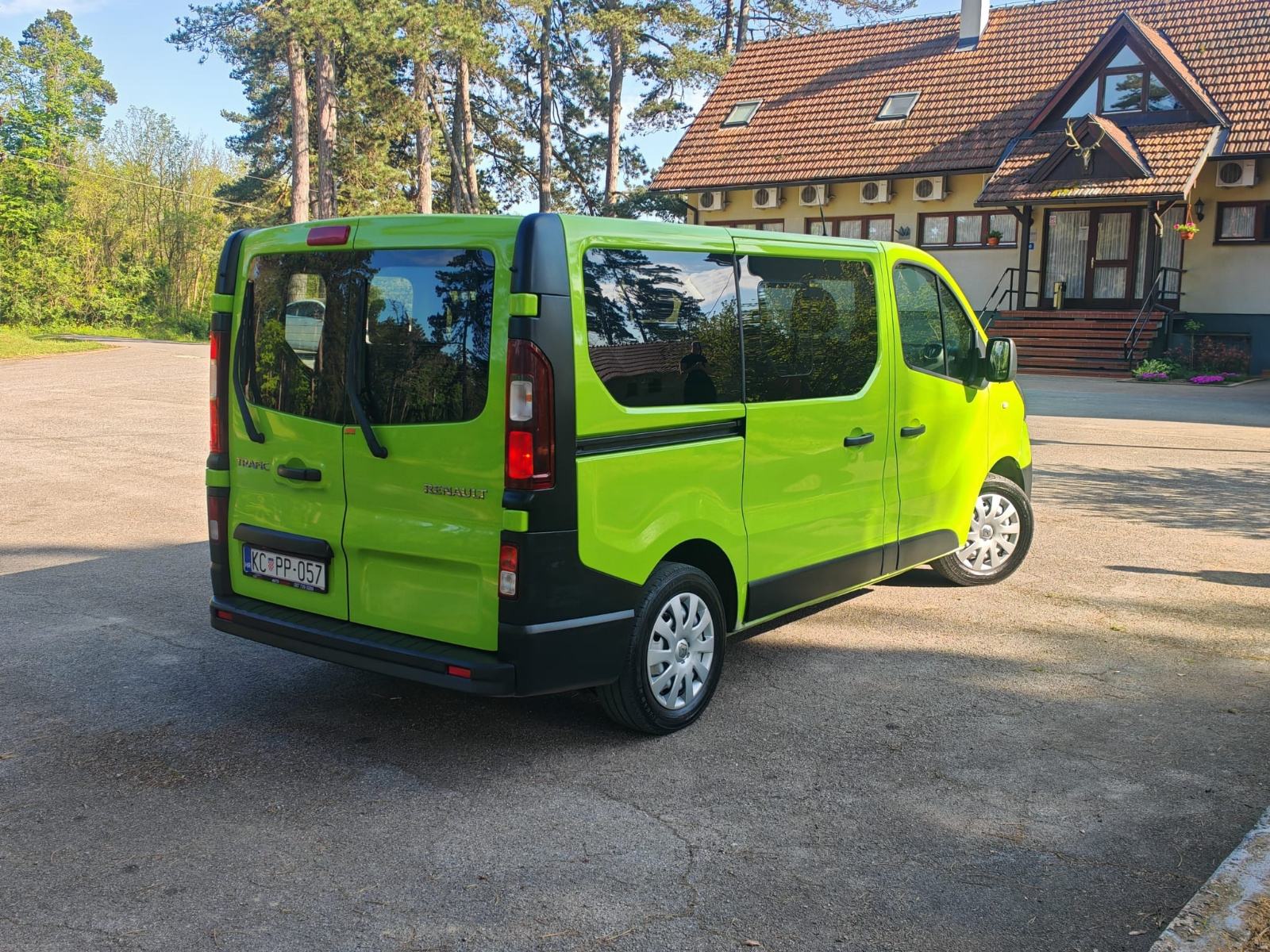 Renault Trafic putnički 1,6 dCi 8+1, fotografija 5