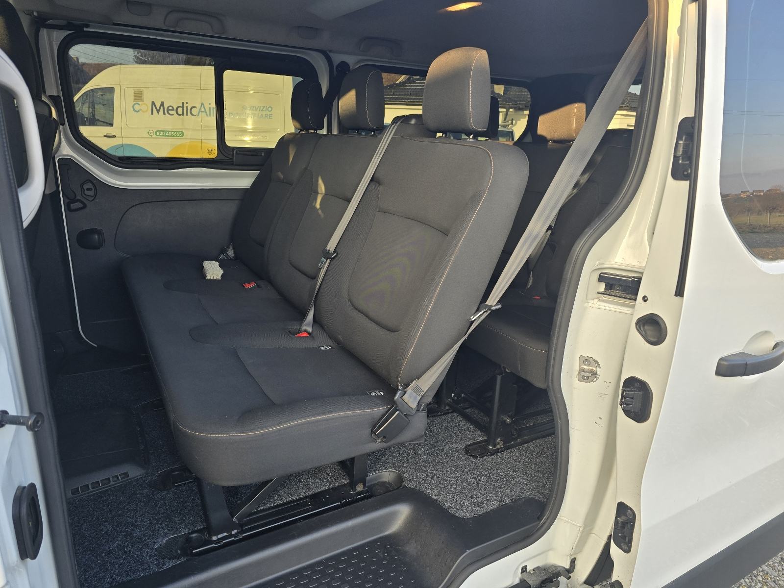 Renault Trafic PUTNIČKI 9 sjedala, 1.6 dci, fotografija 13