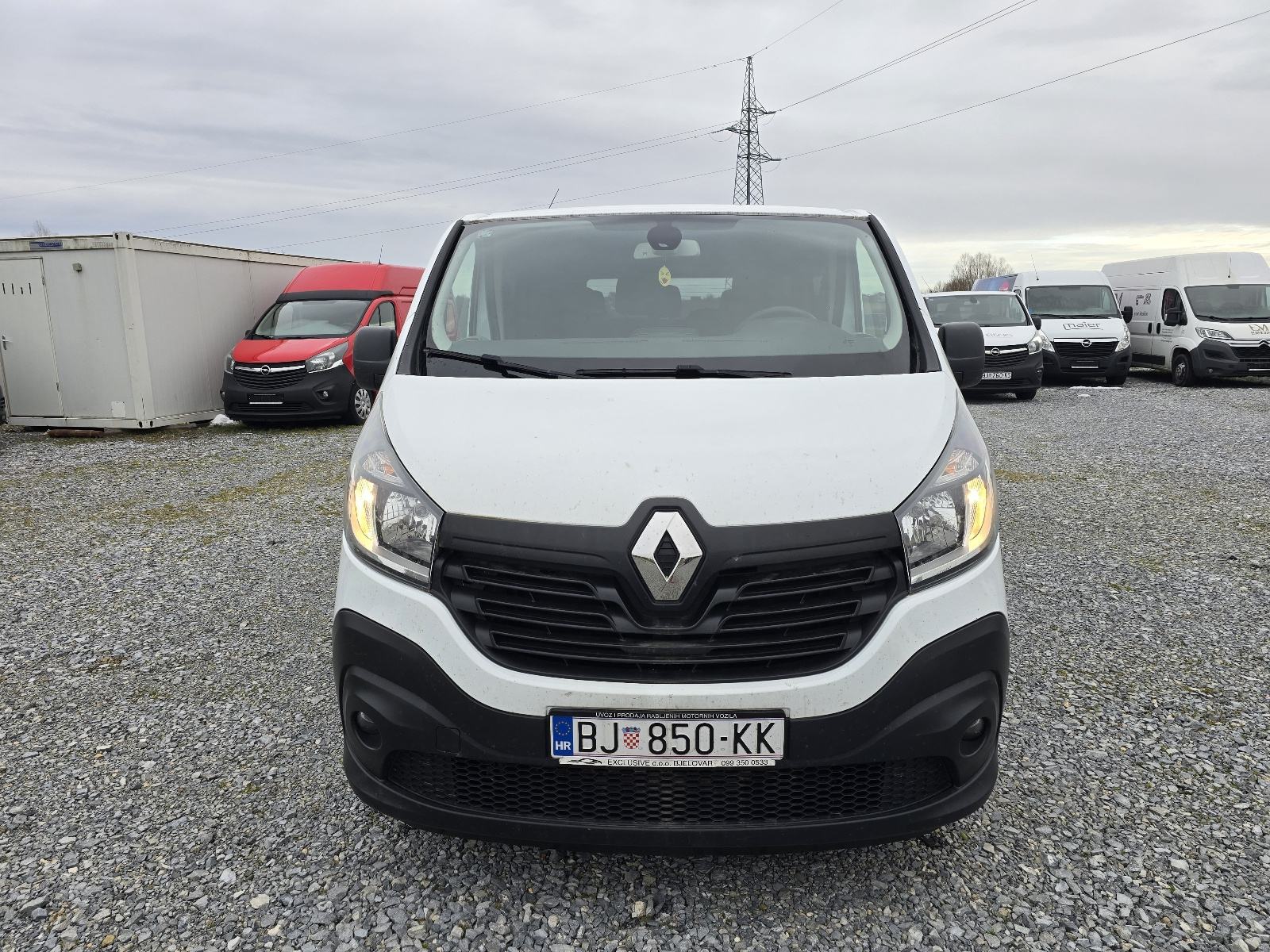 Renault Trafic PUTNIČKI 9 sjedala, 1.6 dci, fotografija 2
