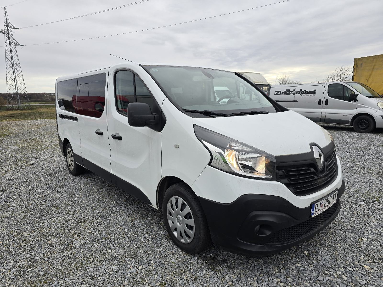 Renault Trafic PUTNIČKI 9 sjedala, 1.6 dci, fotografija 3
