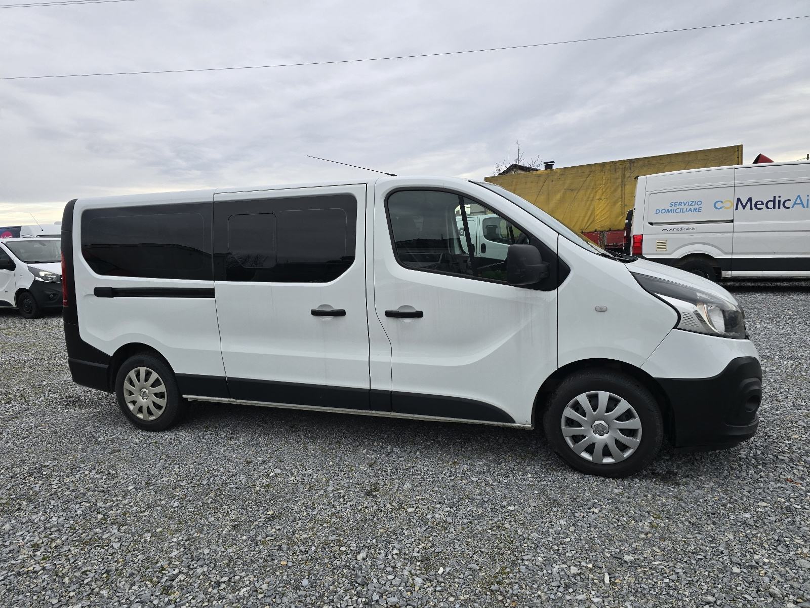 Renault Trafic PUTNIČKI 9 sjedala, 1.6 dci, fotografija 4