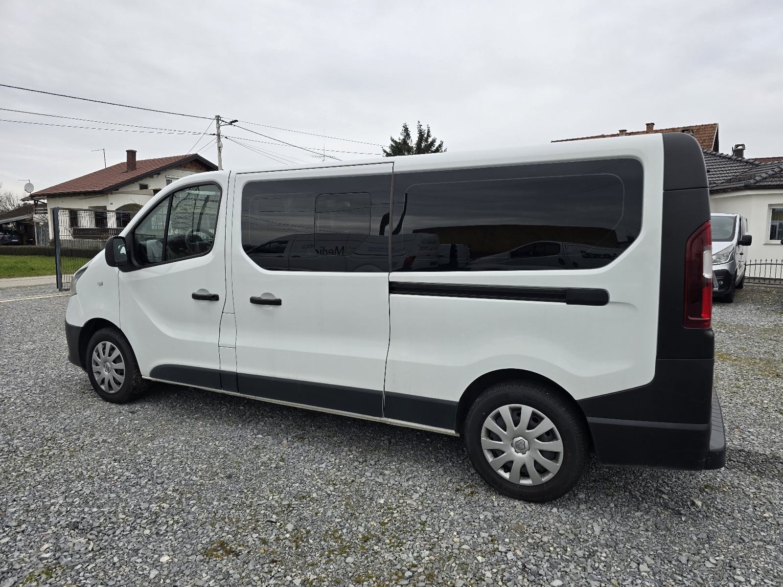Renault Trafic PUTNIČKI 9 sjedala, 1.6 dci, fotografija 8