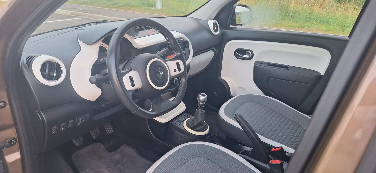 Renault Twingo 0.9 Tce 90 ks CABRIO/POMIČNI KROV 96.000 km reg. 06/27, fotografija 6