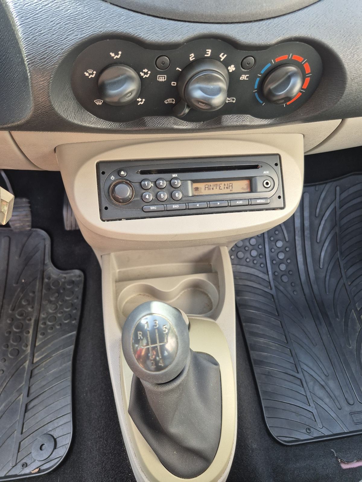 Renault Twingo 1.vlasnik 95000 km, fotografija 8