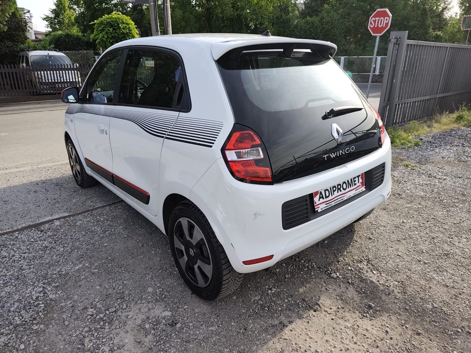 Renault Twingo 1.0 DYNAMIQ / REG 1 GOD !!, fotografija 4