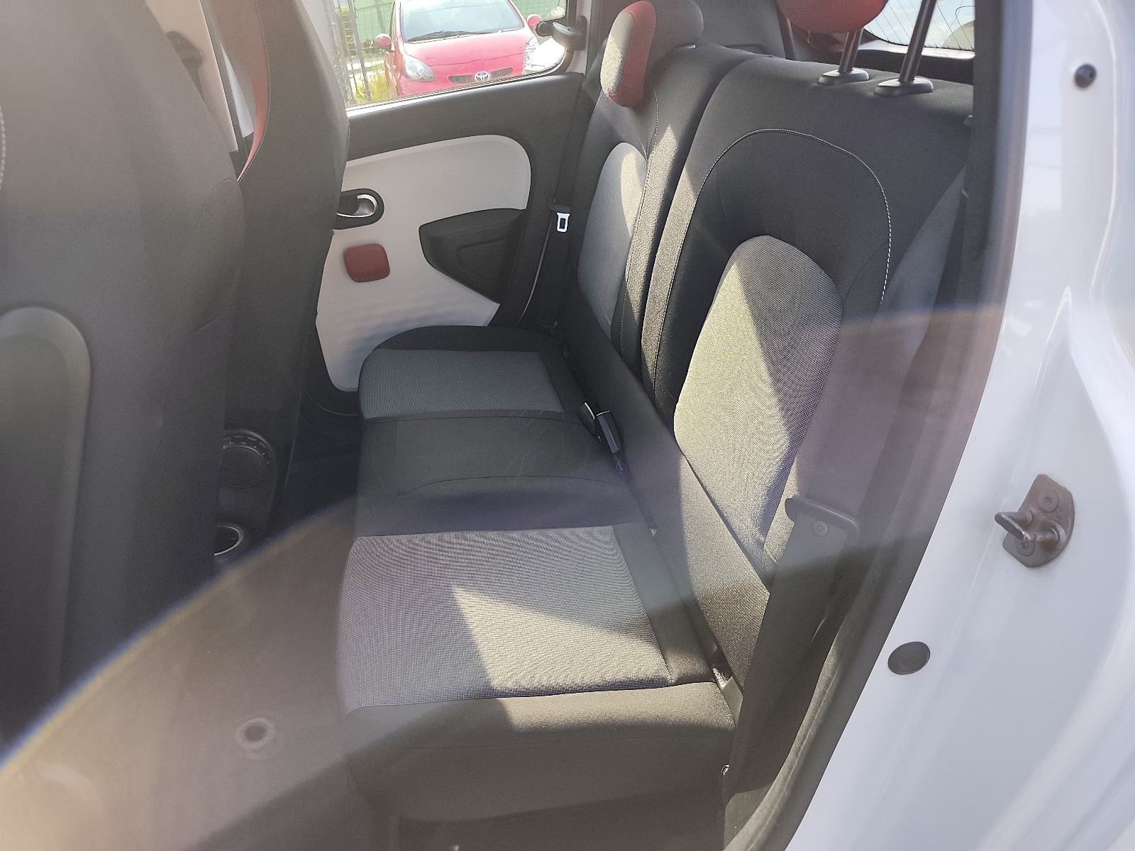 Renault Twingo 1.0 DYNAMIQ / REG 1 GOD !!, fotografija 17