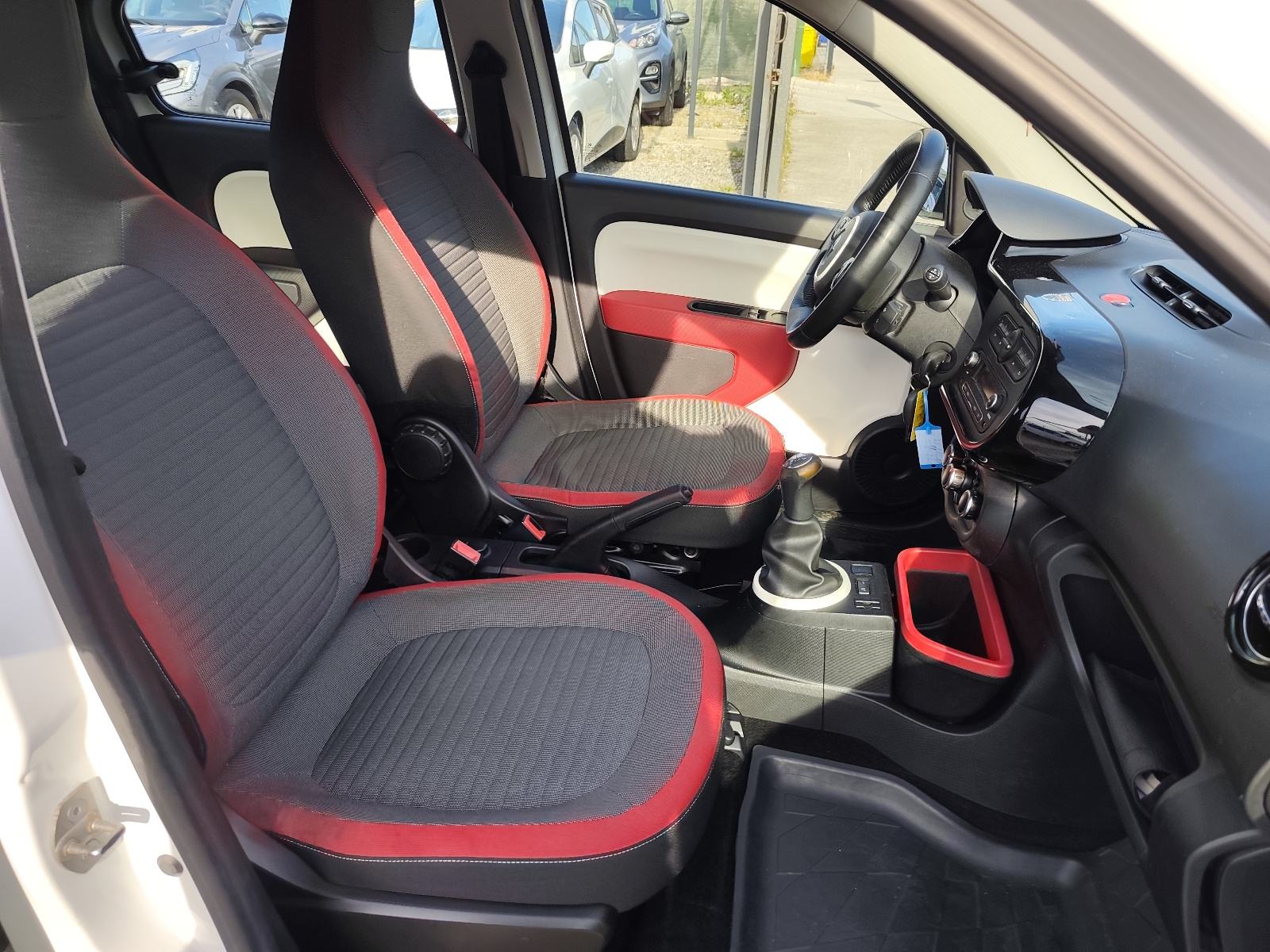 Renault Twingo 1.0 DYNAMIQ / REG 1 GOD !!, fotografija 10