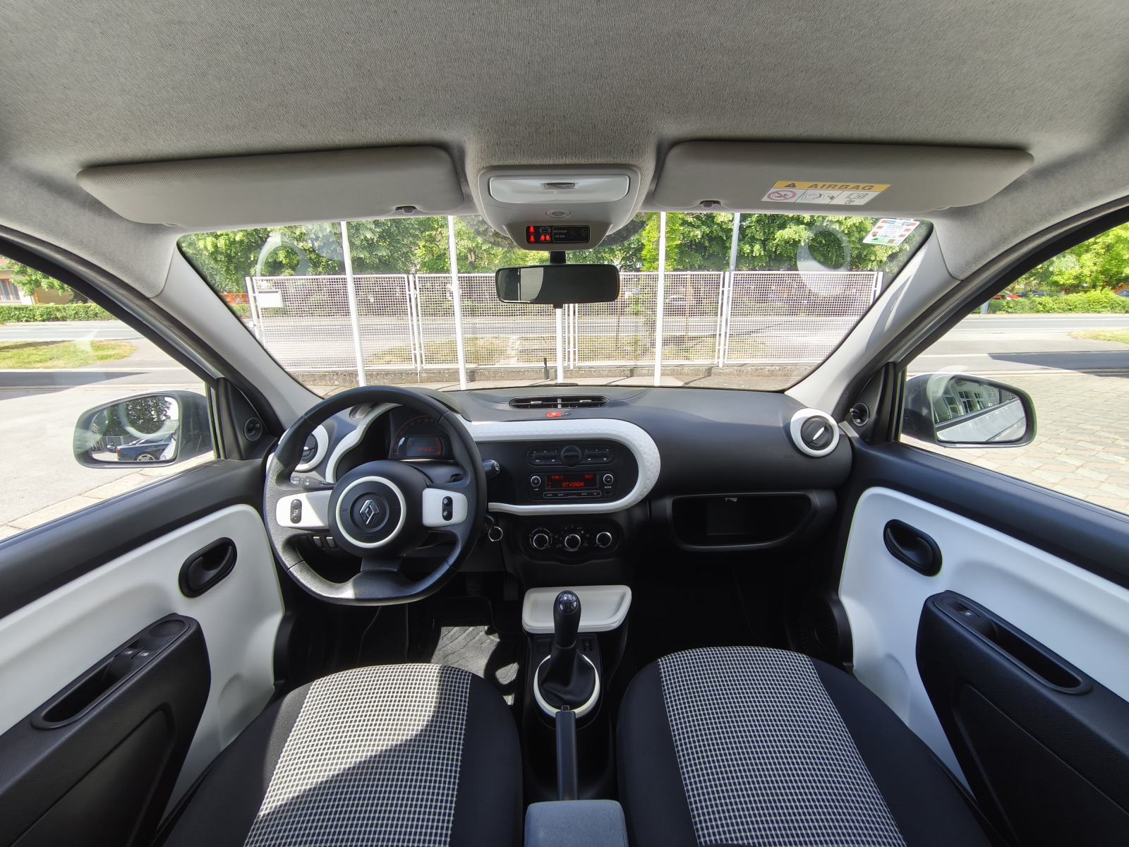 Renault Twingo 1.0 KLIMA TEMPOMAT PUTNI KOMPJUTER BLUETOOTH LED, fotografija 17