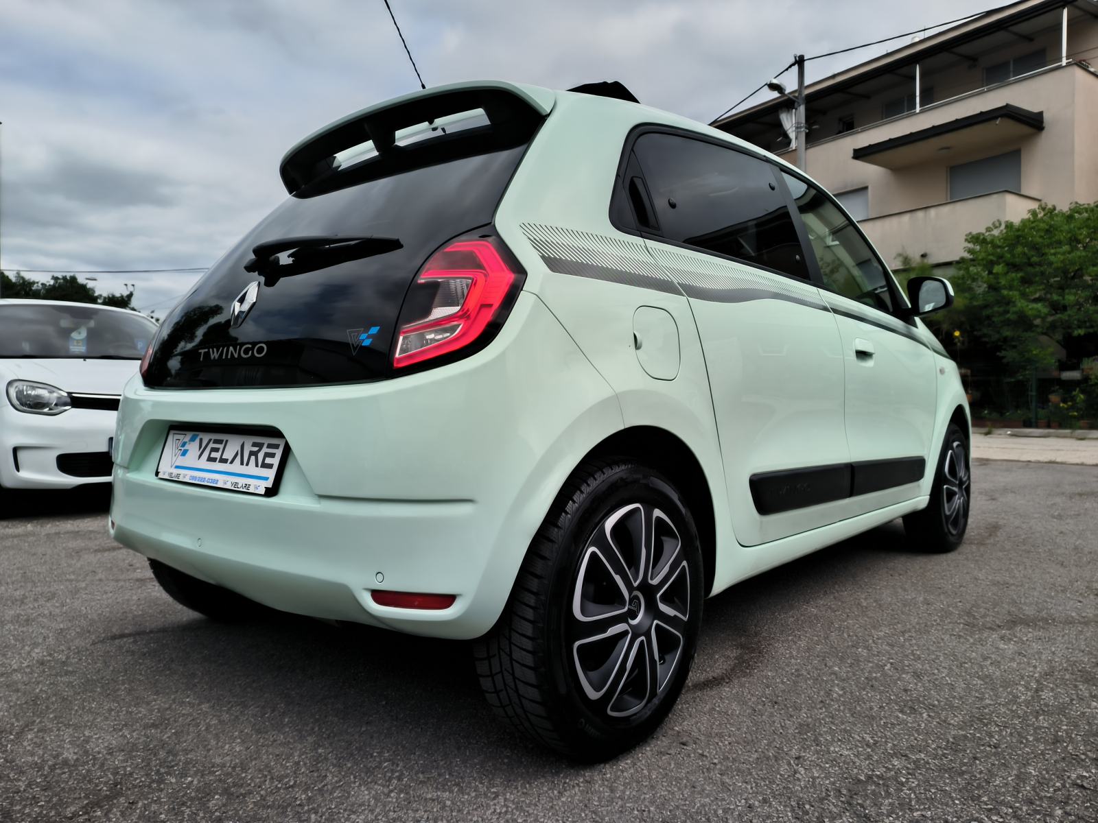 Renault Twingo 1.0 LIMITED, EL. KROV, SERVISNA, JAMSTVO, REG. 1 GODINU, fotografija 11