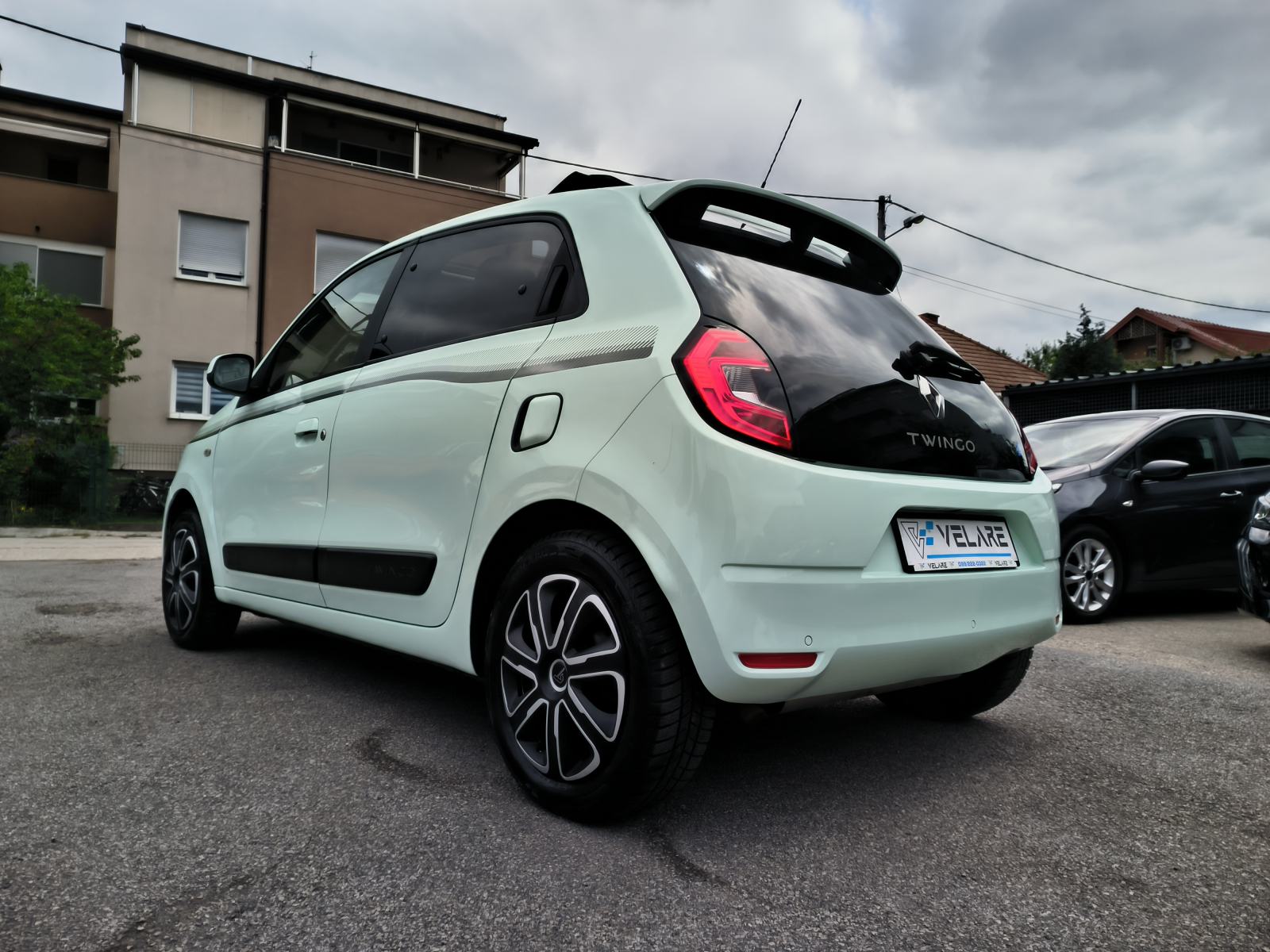 Renault Twingo 1.0 LIMITED, EL. KROV, SERVISNA, JAMSTVO, REG. 1 GODINU, fotografija 8