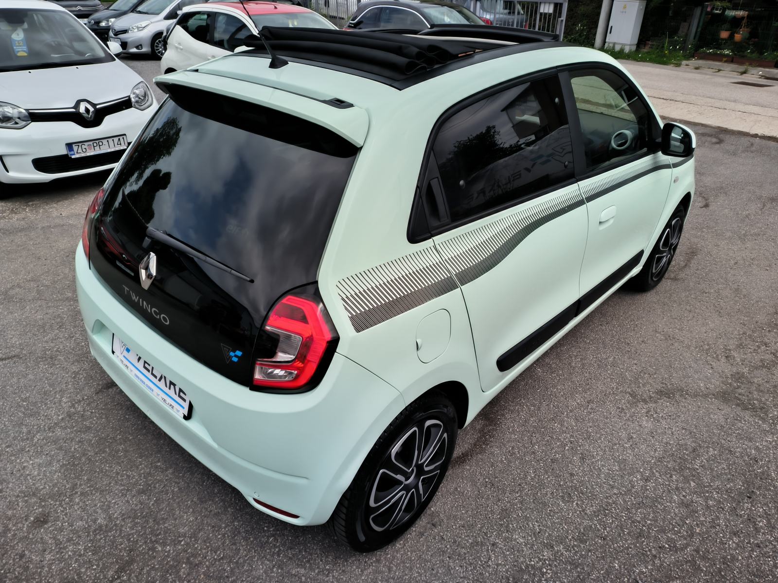 Renault Twingo 1.0 LIMITED, EL. KROV, SERVISNA, JAMSTVO, REG. 1 GODINU, fotografija 10