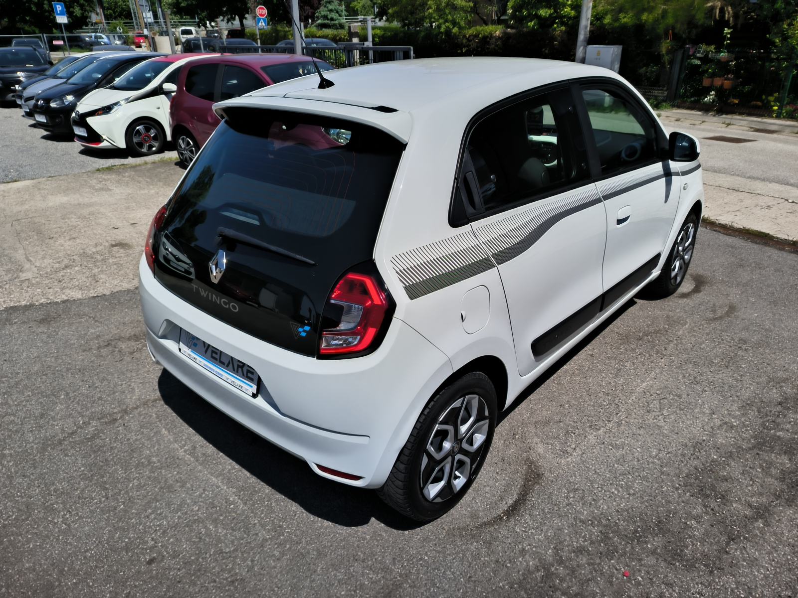 Renault Twingo 1.0 LIMITED, SERVISNA, JAMSTVO, REG. 1 GODINU, fotografija 9