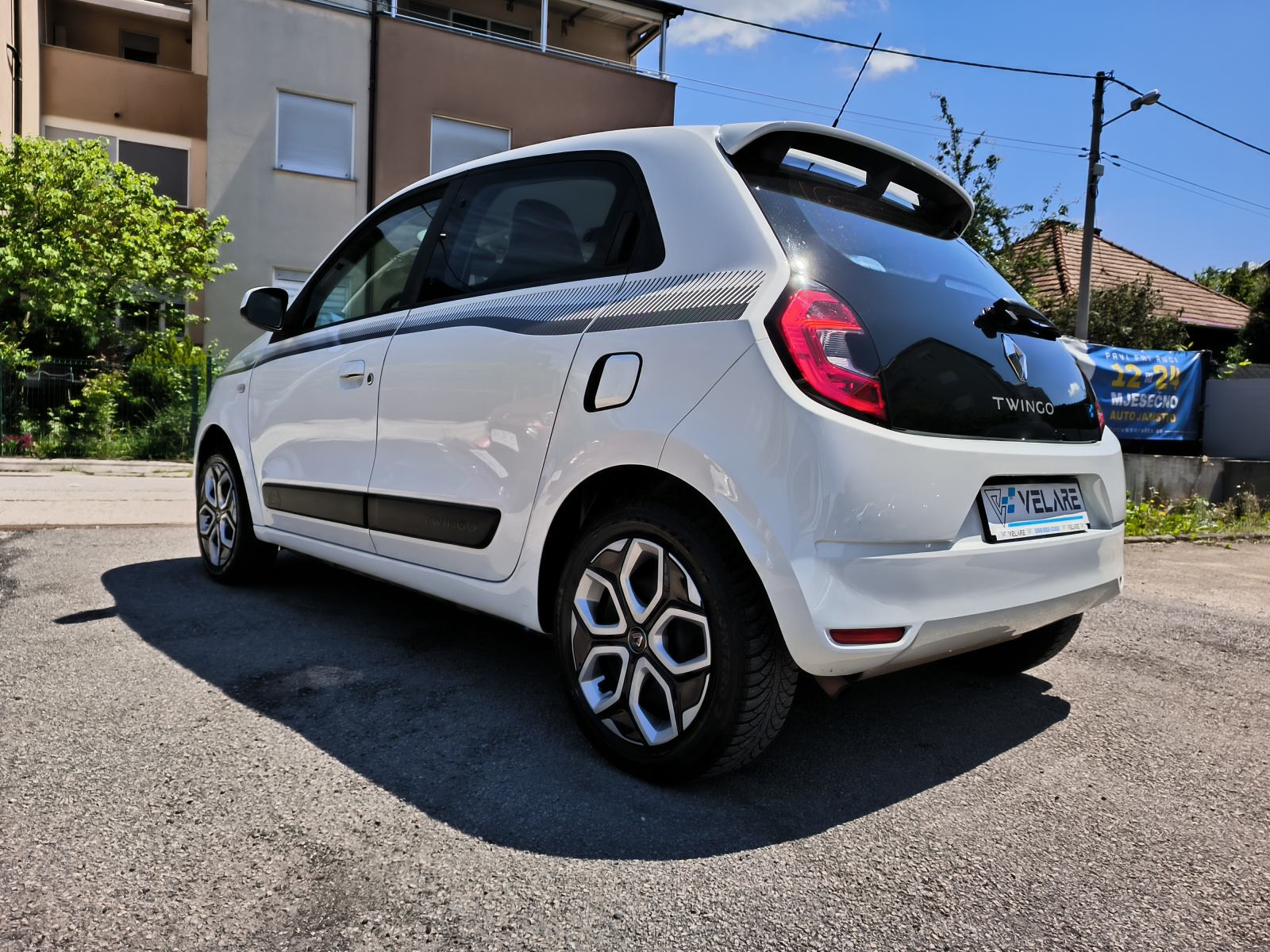 Renault Twingo 1.0 LIMITED, SERVISNA, JAMSTVO, REG. 1 GODINU, fotografija 6