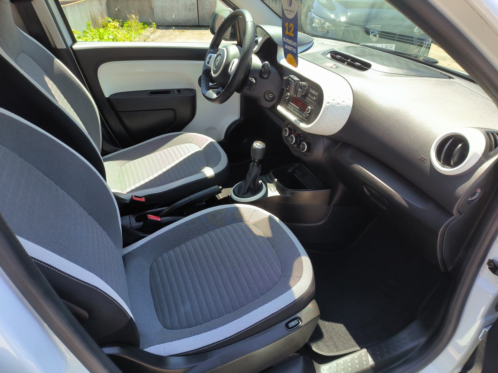 Renault Twingo 1.0 LIMITED, SERVISNA, JAMSTVO, REG. 1 GODINU, fotografija 13