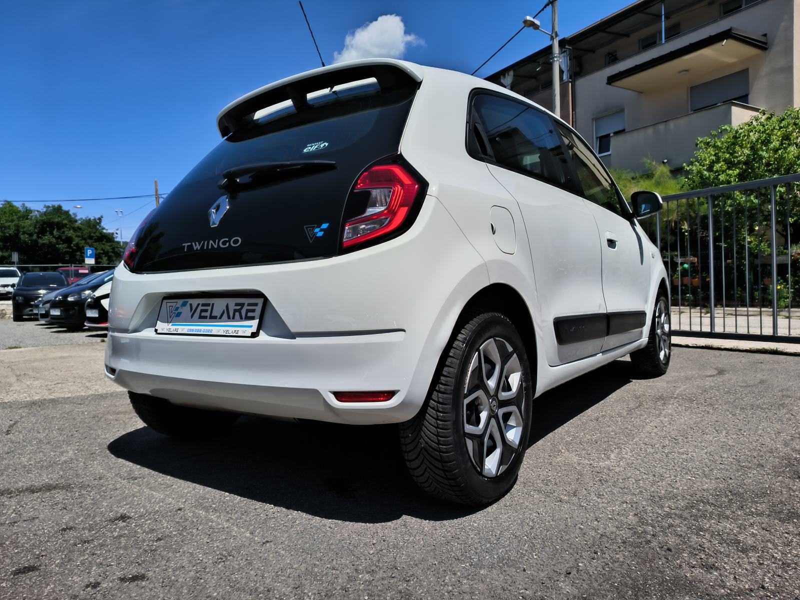 Renault Twingo 1.0 LIMITED, SERVISNA, JAMSTVO, REG. 1 GODINU, fotografija 9
