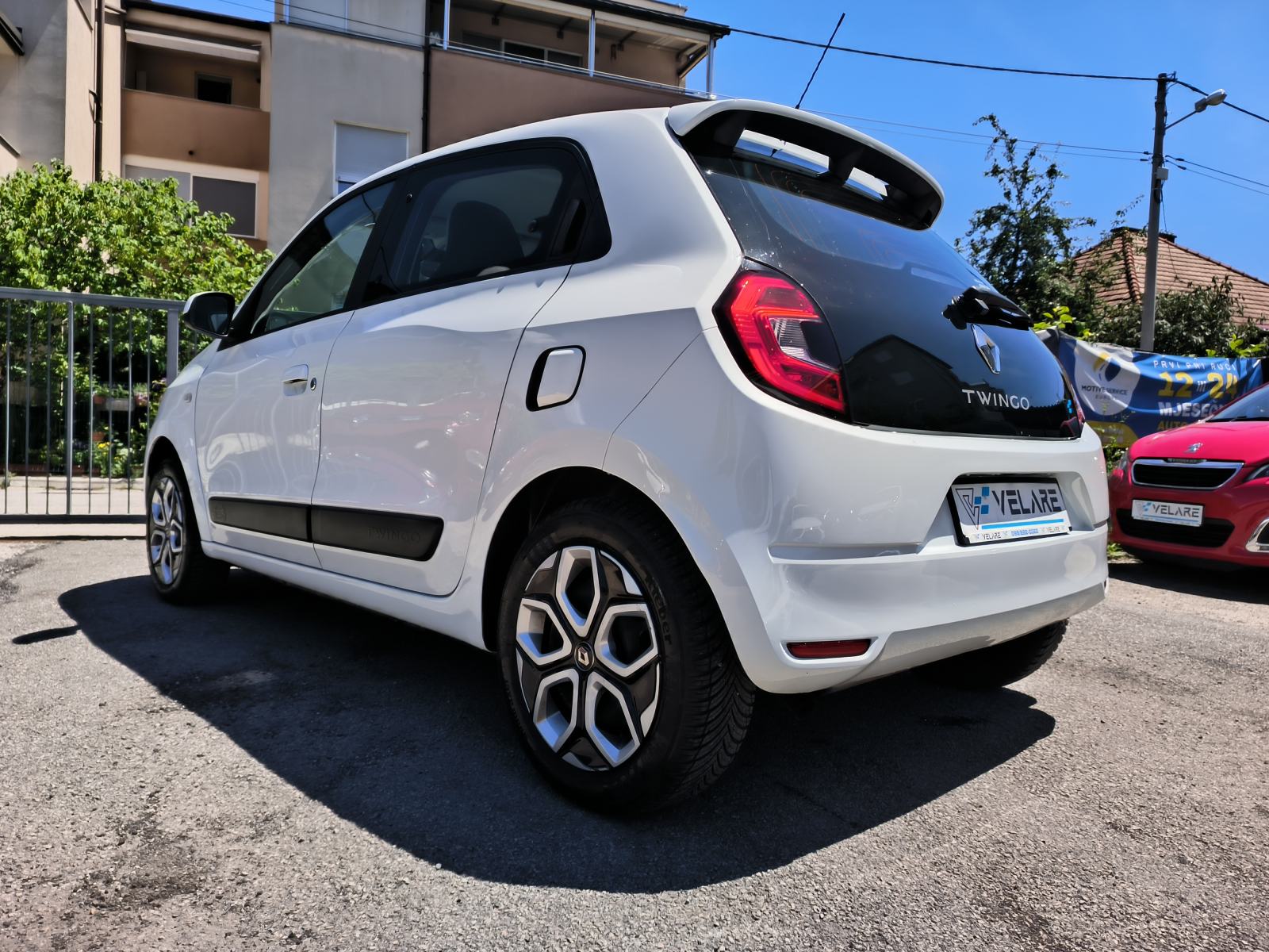 Renault Twingo 1.0 LIMITED, SERVISNA, JAMSTVO, REG. 1 GODINU, fotografija 7