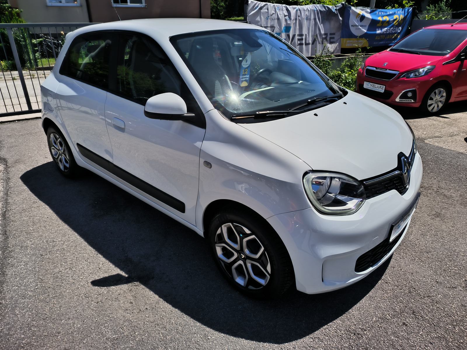 Renault Twingo 1.0 LIMITED, SERVISNA, JAMSTVO, REG. 1 GODINU, pogled izvana - slika 3