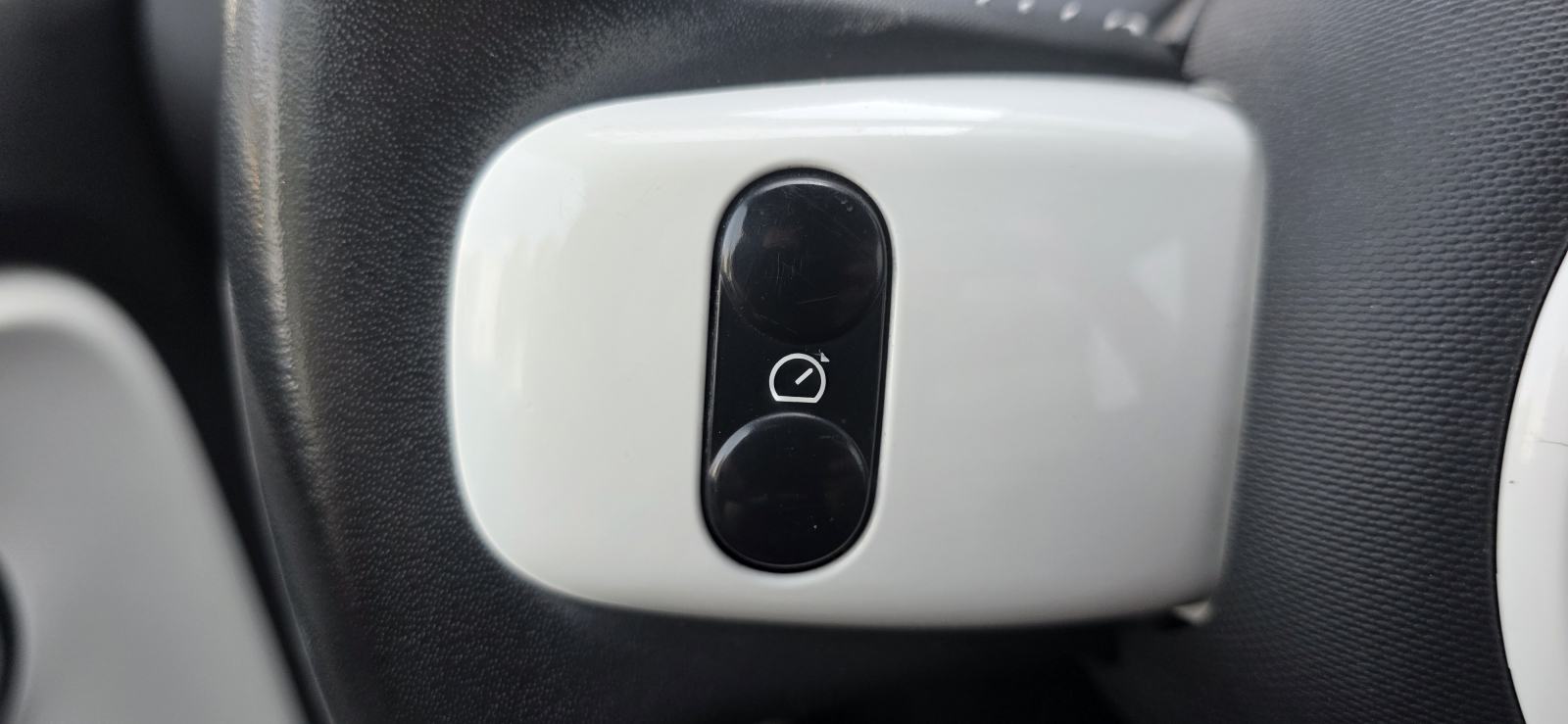 Renault Twingo 1.0 limited, 58.000 KM, KLIMA, TEMP, REG 01/27, NA IME., fotografija 17