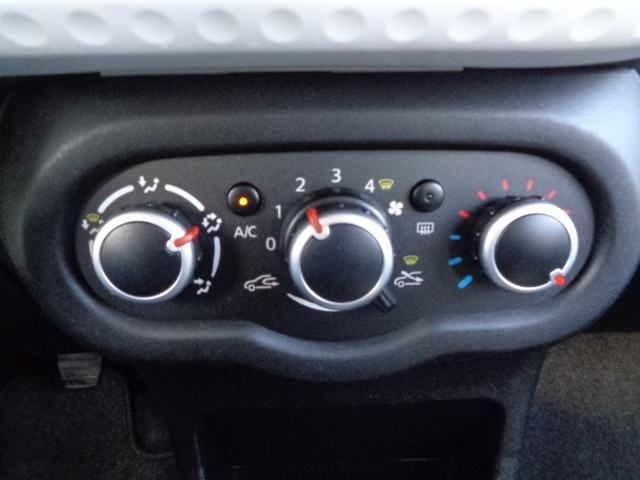 Renault Twingo 1,0 SCe 70; Tempomat; Klima; 1. vlasnik; U PDV-u, fotografija 19
