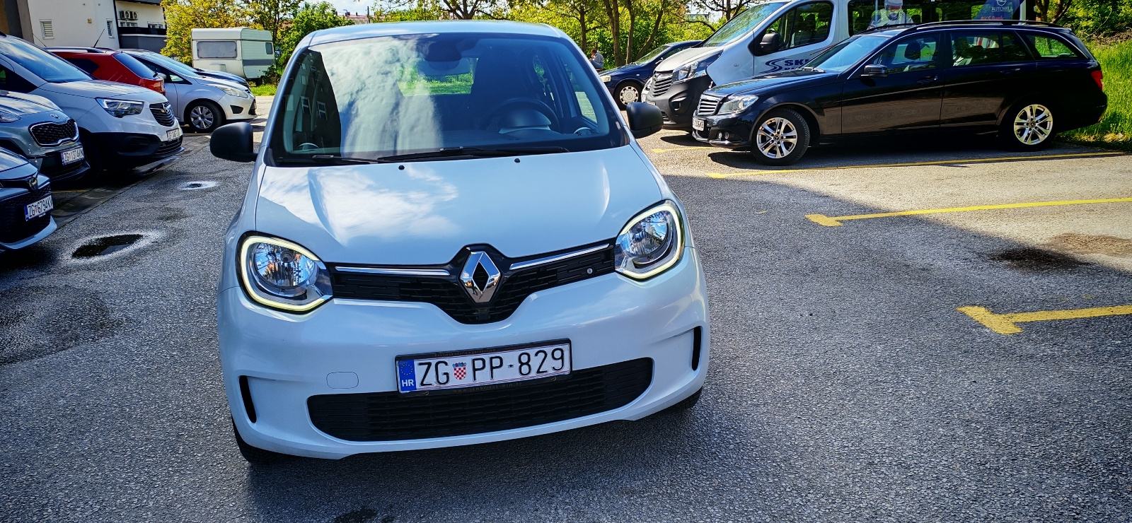 Renault Twingo 1.0 **servisna knjiga** 2021.G, fotografija 3