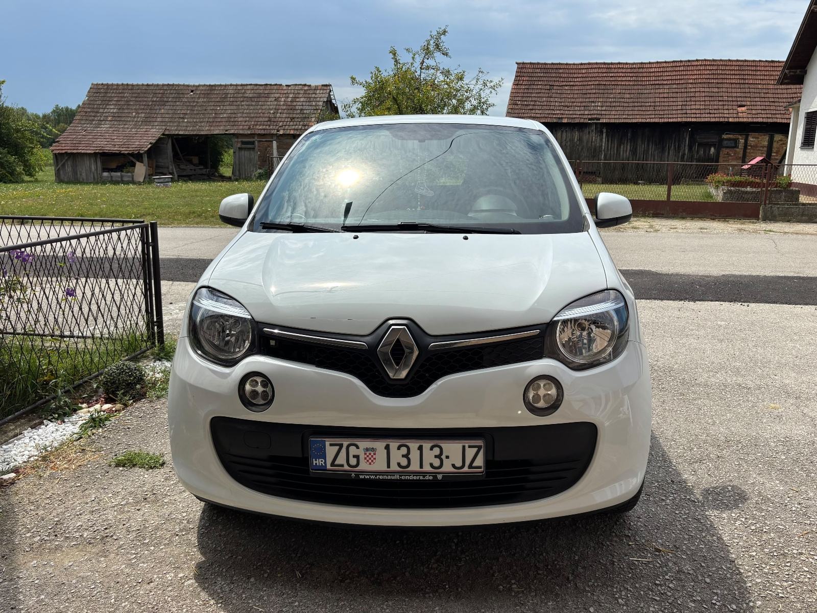 Renault Twingo 1.0, fotografija 2