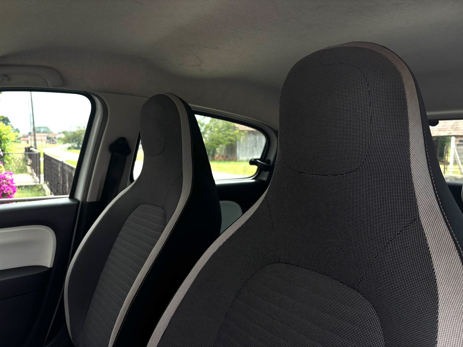 Renault Twingo 1.0, fotografija 11