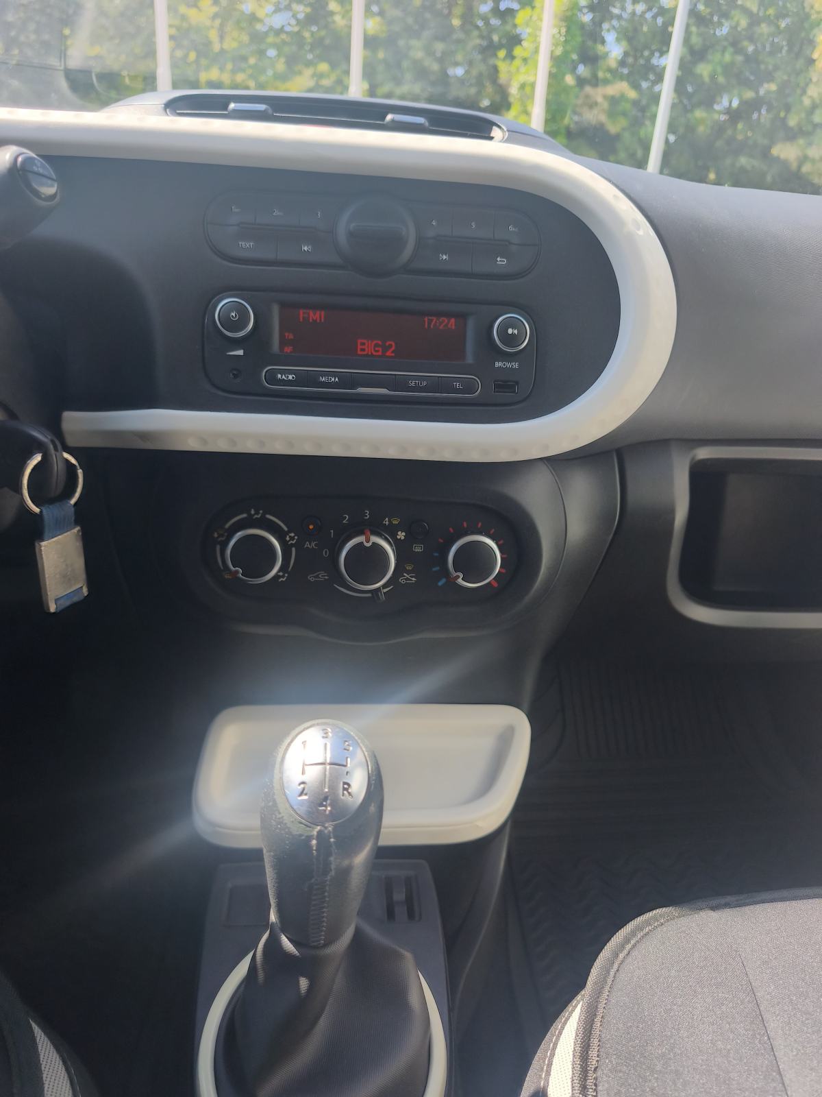 Renault Twingo 1.0 PARK SENZORI TEMPOMAT PUTNI KOMPJUTER LED, fotografija 18