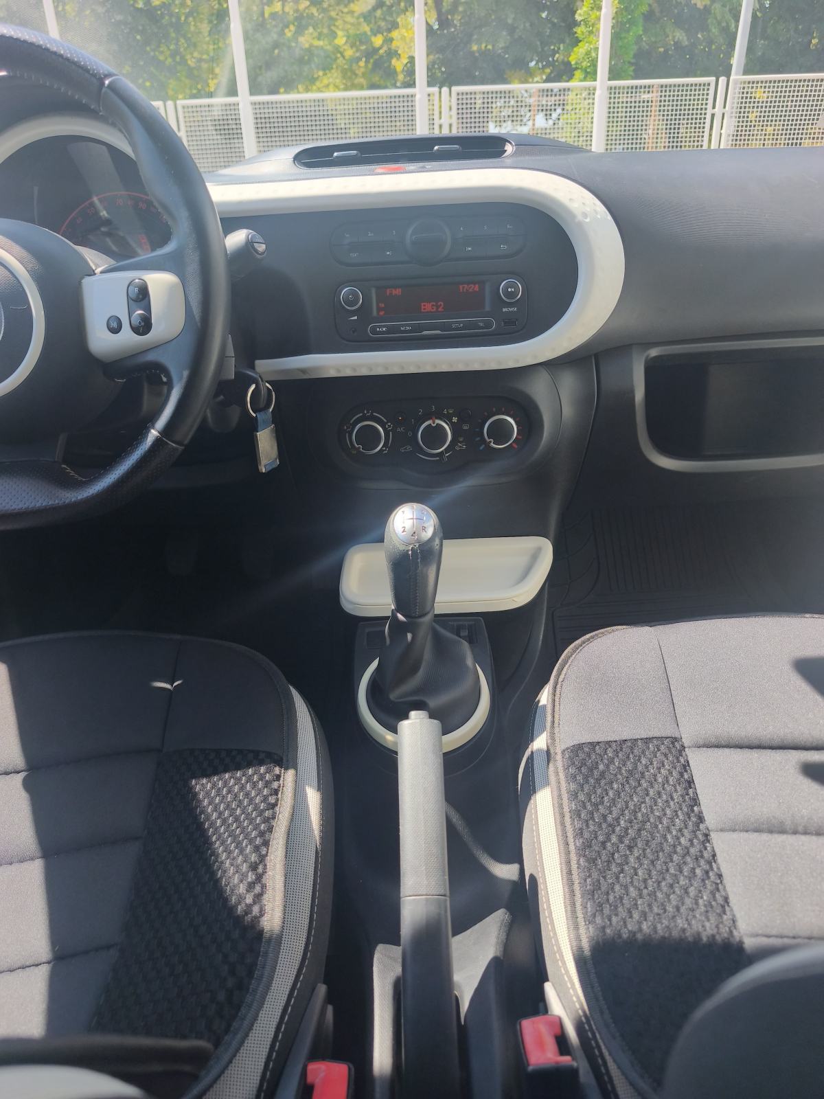 Renault Twingo 1.0 PARK SENZORI TEMPOMAT PUTNI KOMPJUTER LED, fotografija 19