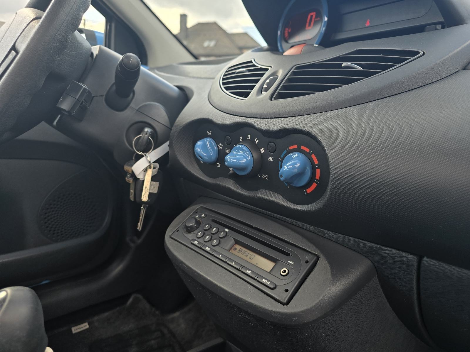 Renault Twingo 1,2 16V LEV / PLATNENI KROV / KLIMA / SERVISNA /, fotografija 18