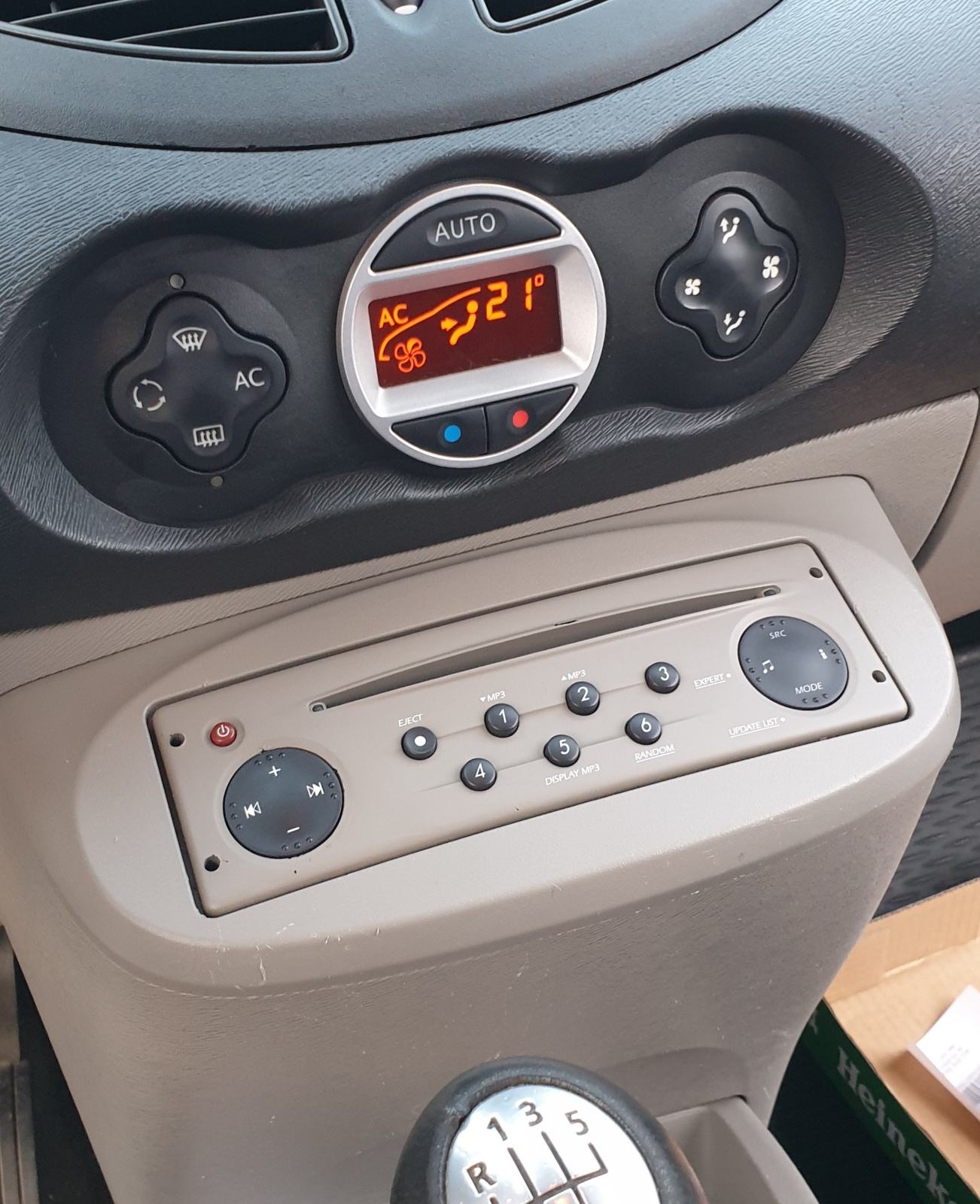 Renault Twingo 1,2 16V,automatska klima, reg.03/2027.god, fotografija 11