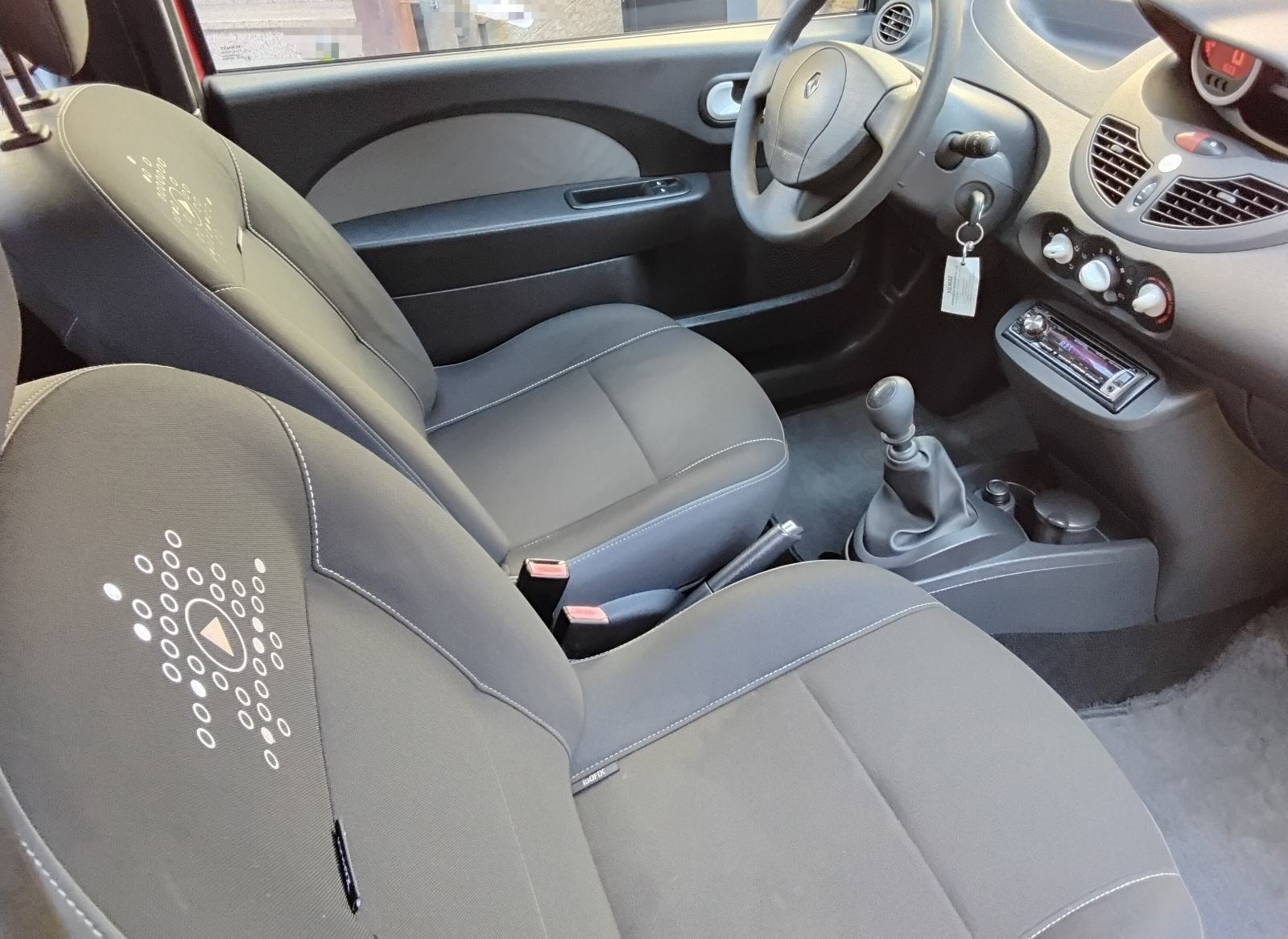 Renault Twingo 1,2 16V YAHOO! 75KS 1.LAK,KLIMA,NOVE GUME,TOP STANJE, fotografija 10