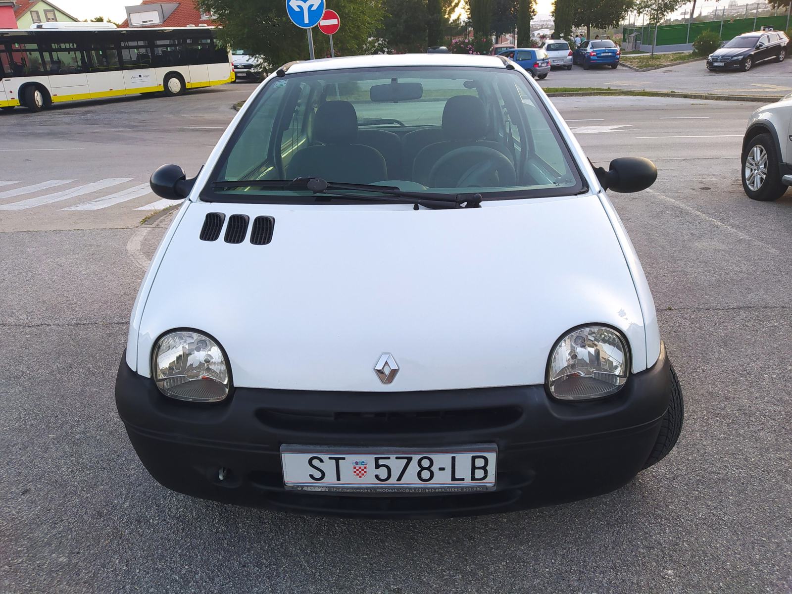 Renault Twingo 1,2 8V SAMO 94 TKM.REG.6/2027.KAO NOV, fotografija 4
