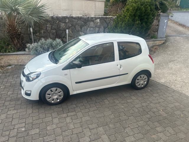 Renault Twingo 1,2 - jamstvo 1 godina, fotografija 3