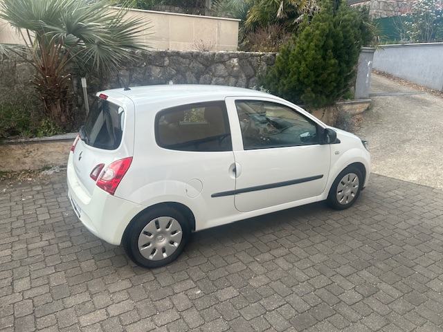 Renault Twingo 1,2 - jamstvo 1 godina, fotografija 6