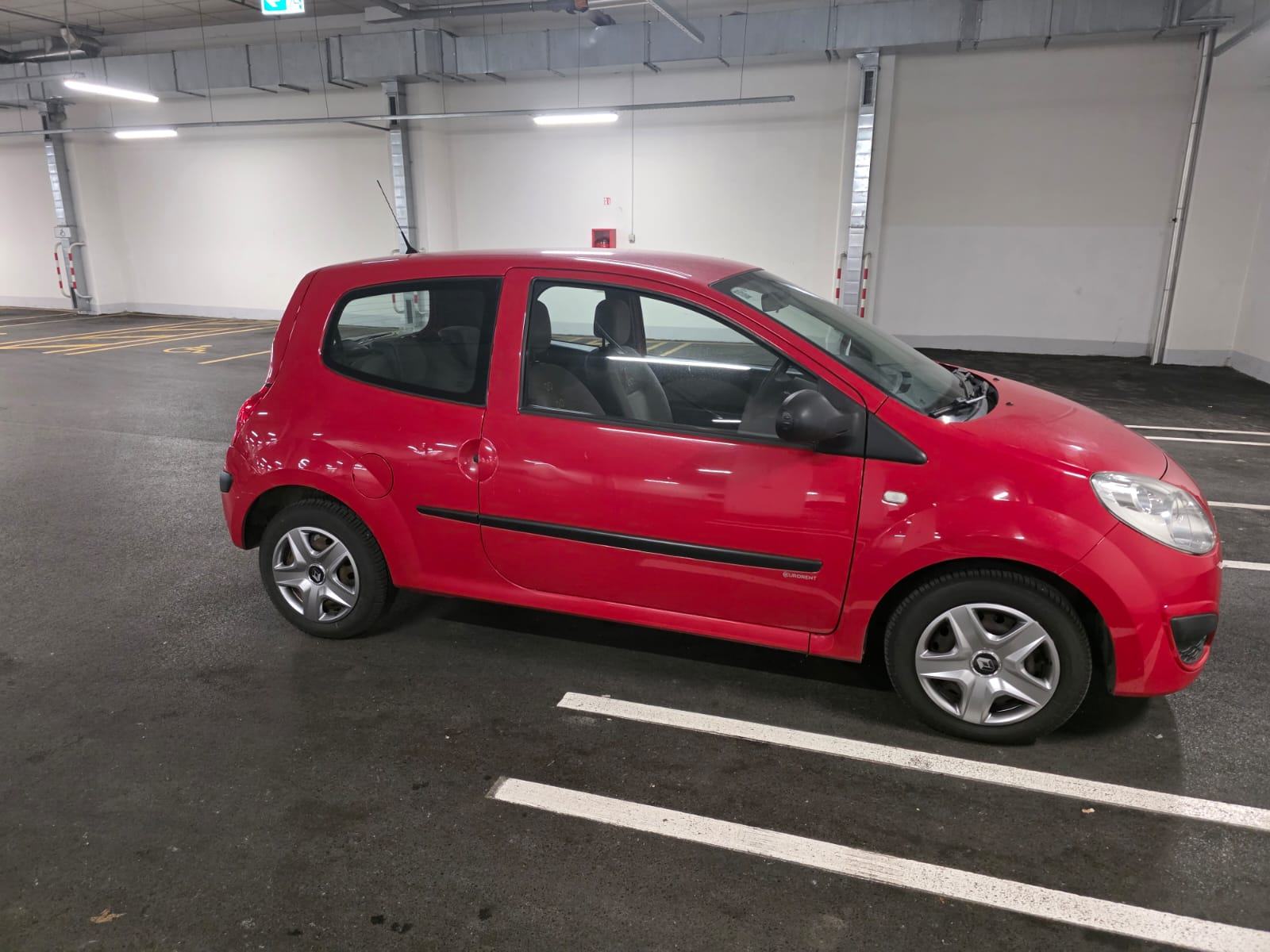 Renault Twingo 1,2, reg. cijelu godinu, 4 nove gume i servis, fotografija 5