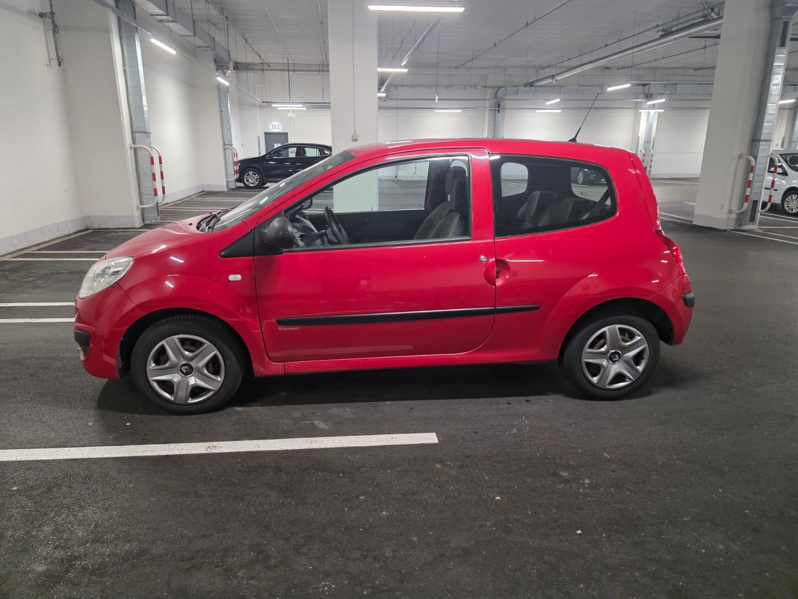 Renault Twingo 1,2, reg. cijelu godinu, 4 nove gume i servis, fotografija 2