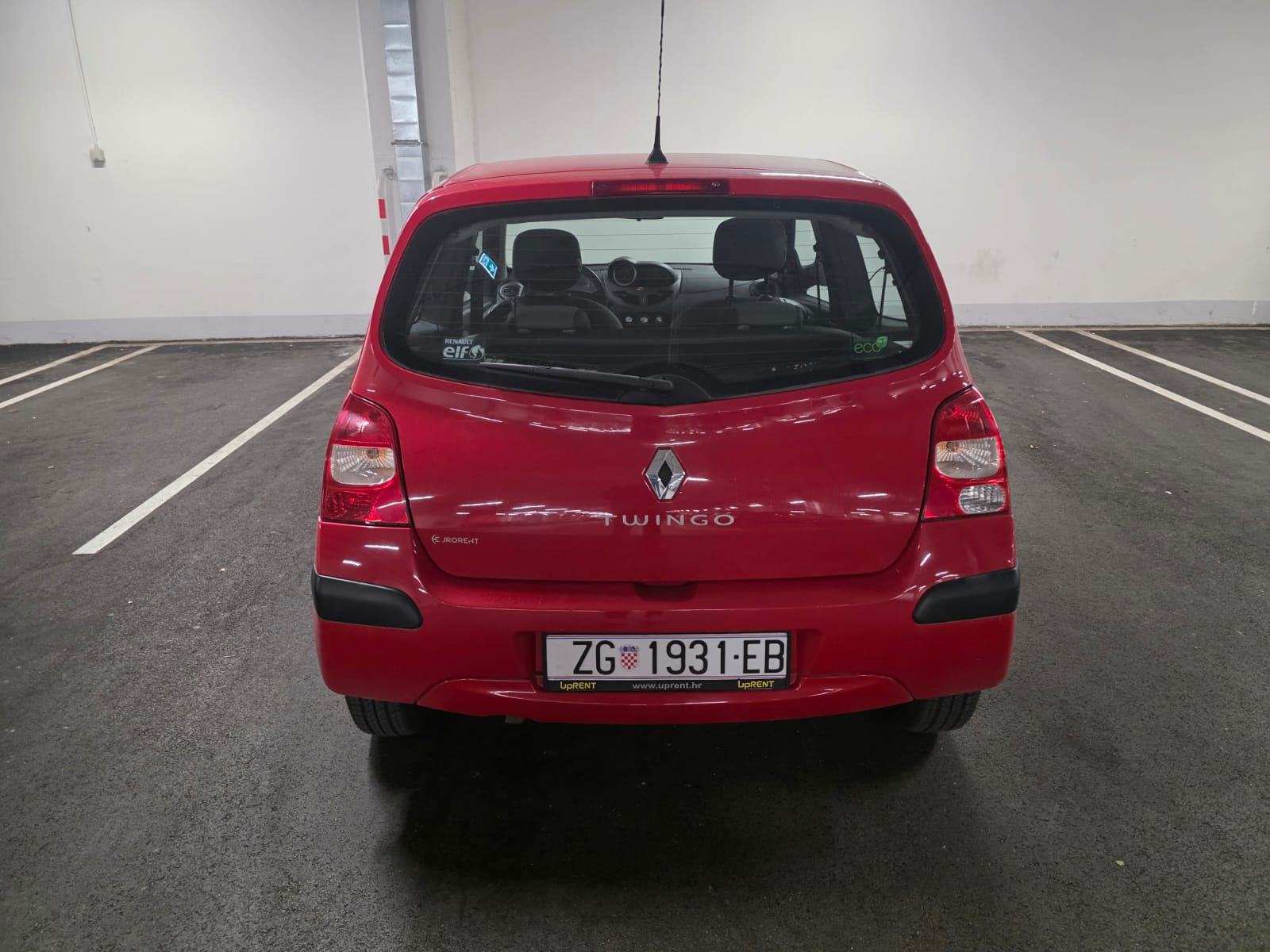 Renault Twingo 1,2, reg. cijelu godinu, 4 nove gume i servis, fotografija 4