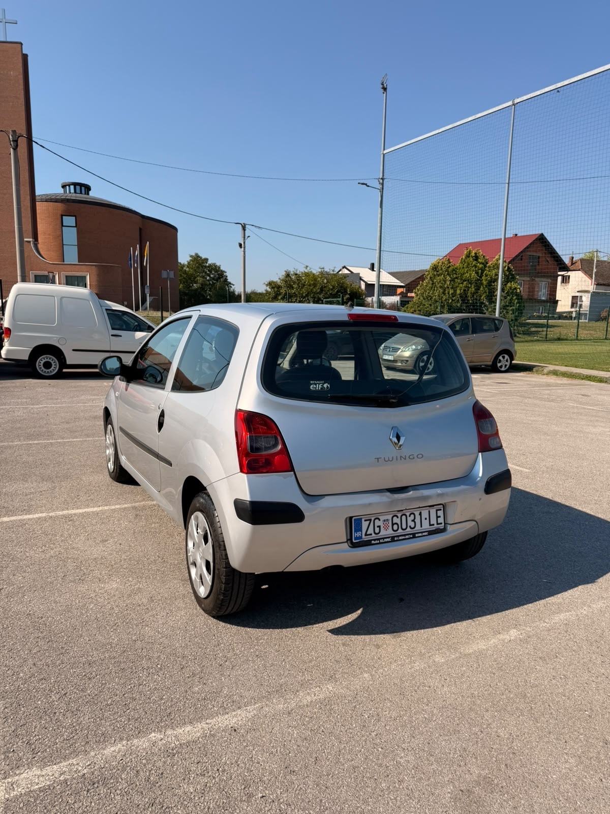 Renault Twingo 1,5 dCi AUTO ODLICAN, fotografija 5
