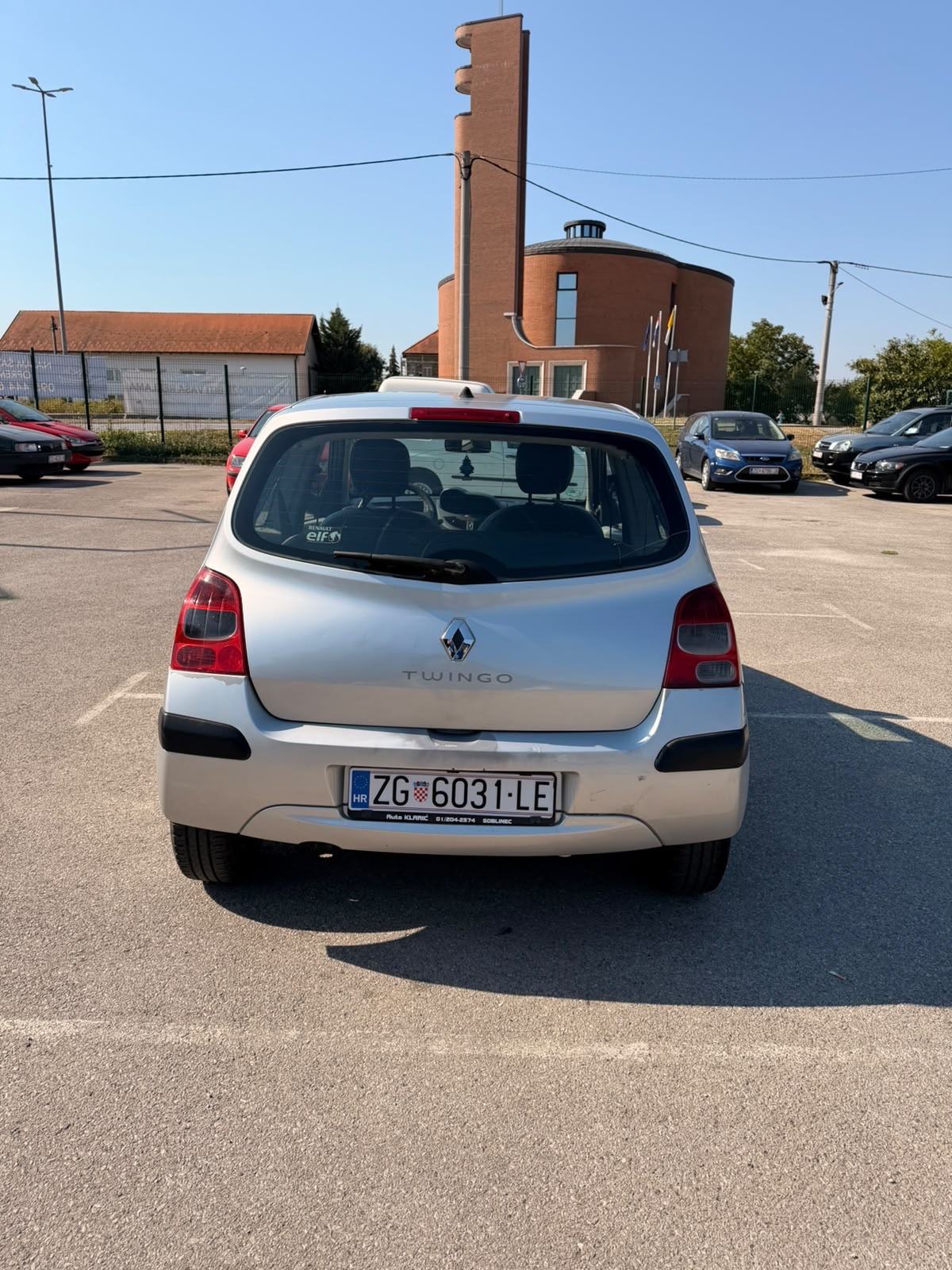 Renault Twingo 1,5 dCi AUTO ODLICAN, fotografija 6