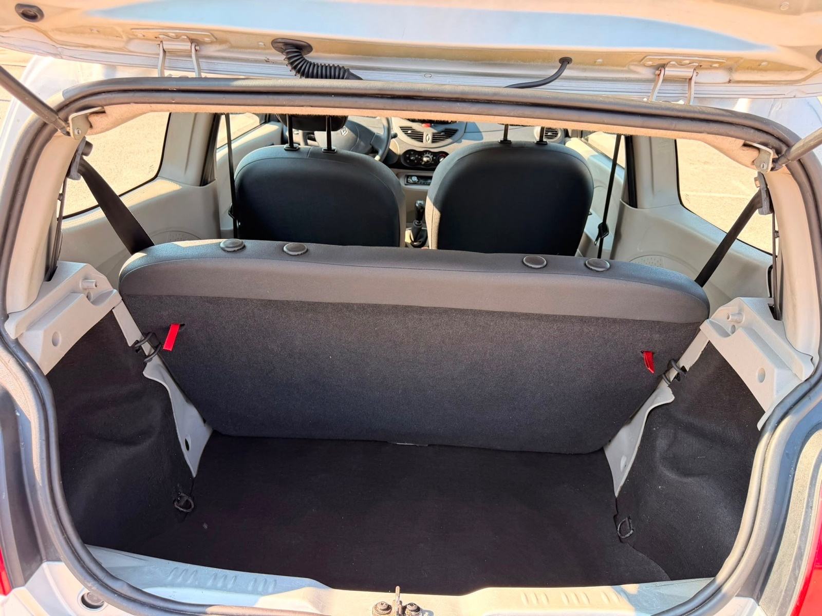 Renault Twingo 1,5 dCi AUTO ODLICAN, fotografija 9