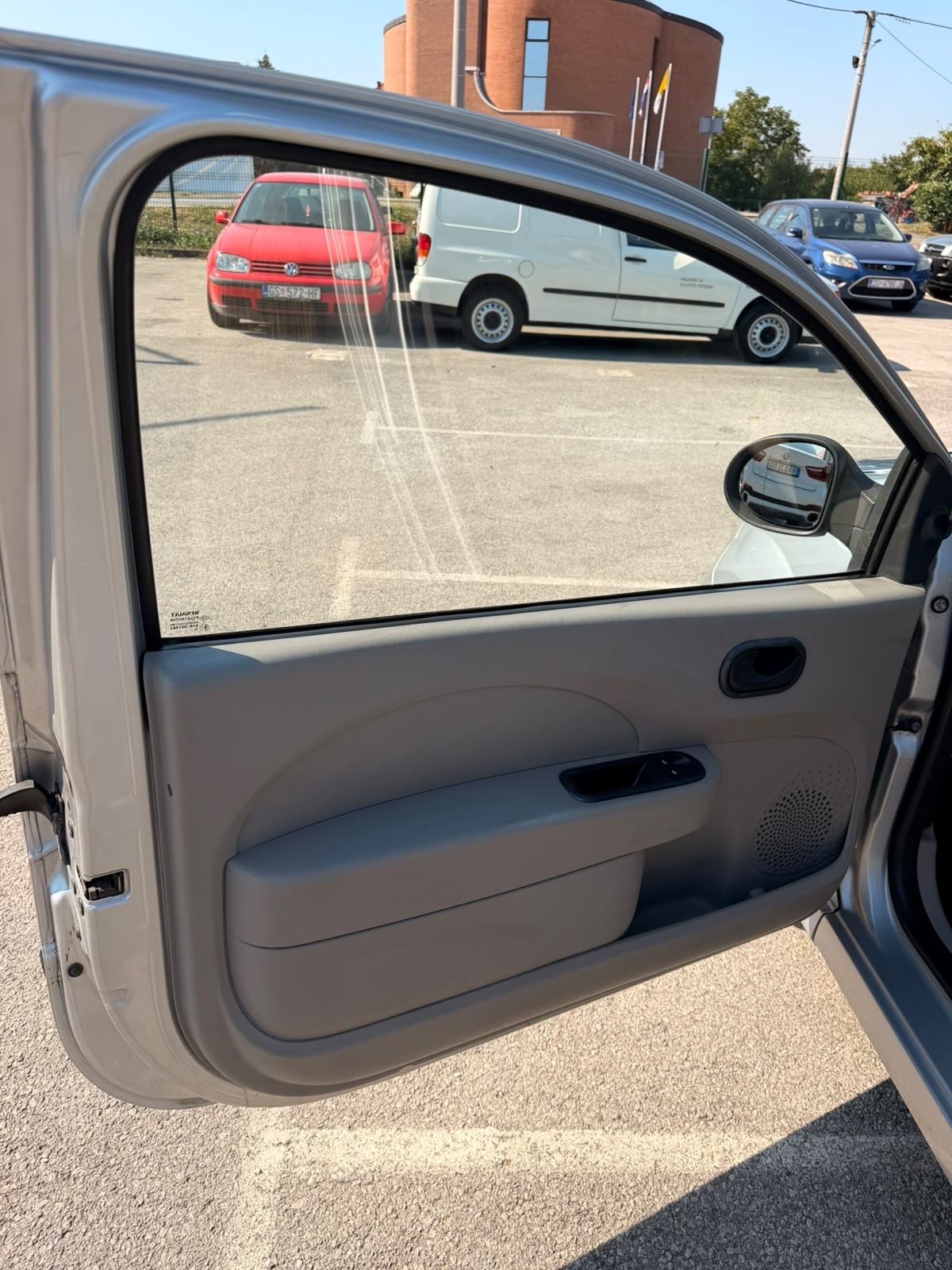 Renault Twingo 1,5 dCi AUTO ODLICAN, fotografija 10