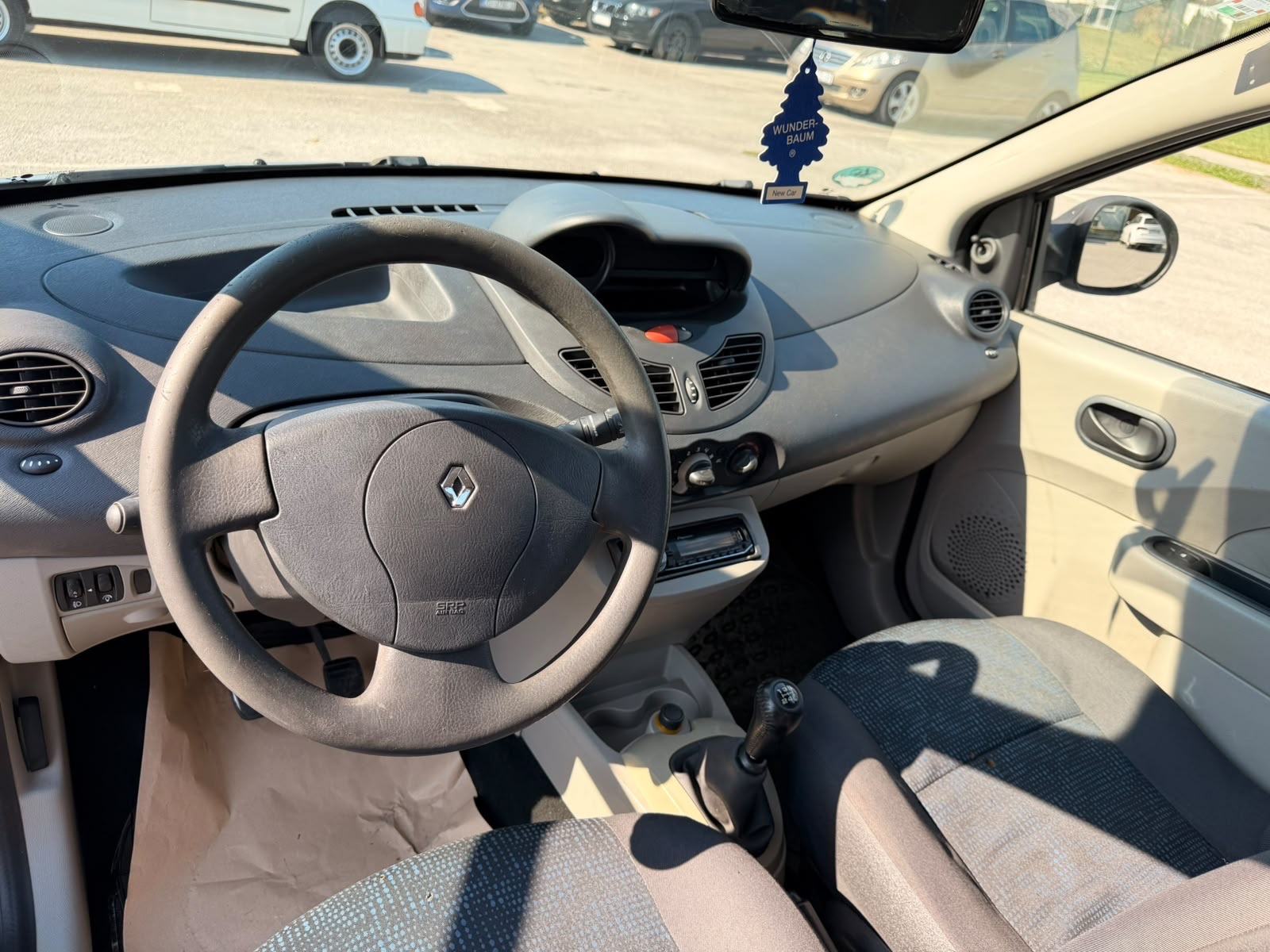 Renault Twingo 1,5 dCi AUTO ODLICAN, fotografija 13